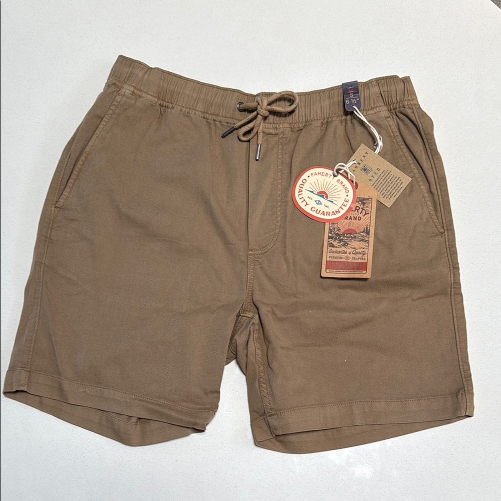 Faherty Tan Flat Front Shorts Relaxed Fit New w/Tags Small